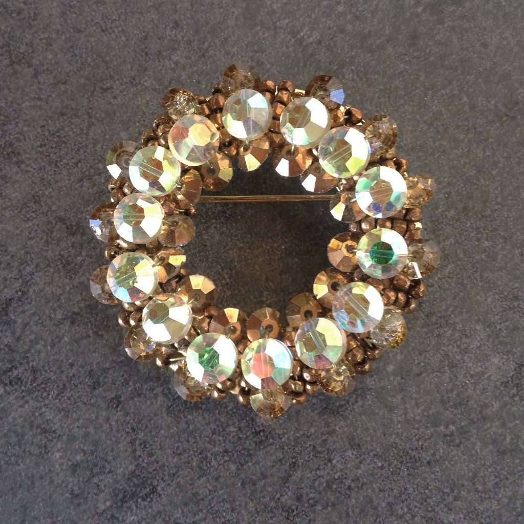 Stunning Vintage Golden Brooch By Hobe 54$